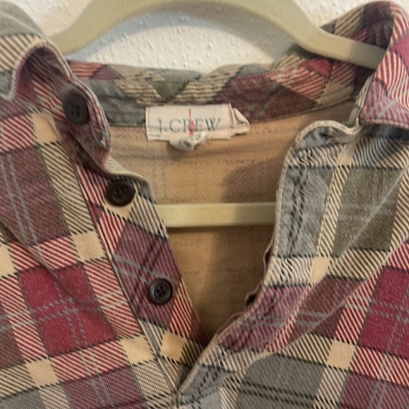 J Crew 100% Cotton Red Blue and Green Plaid Long Sleeve Shirt Size Large - Picture 3 of 5